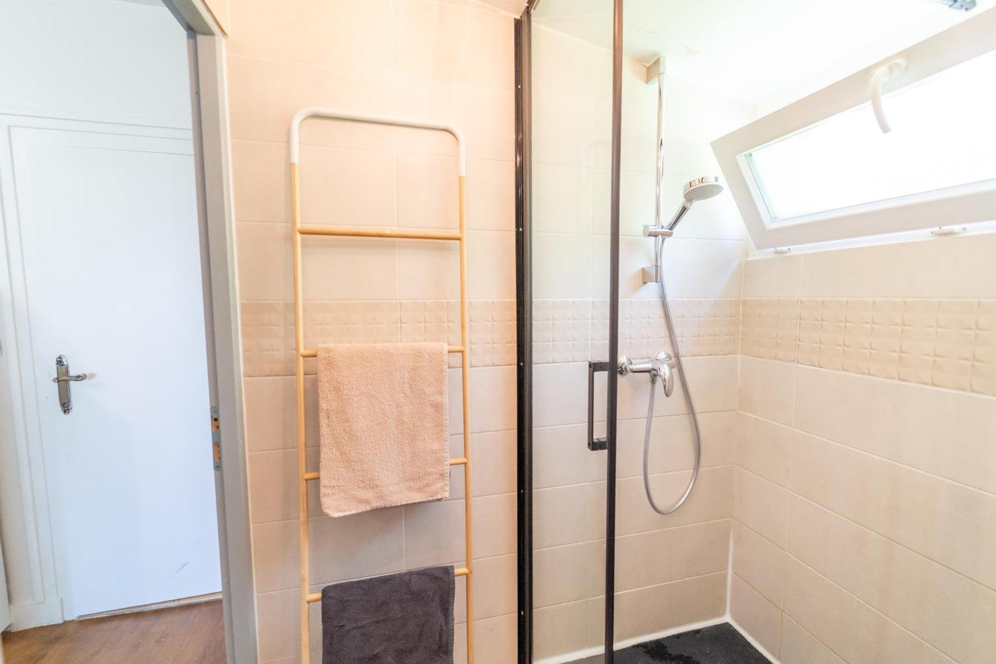 Appart 4 Chambres Parking Voitures Velos 10Min Blois Ngoại thất bức ảnh