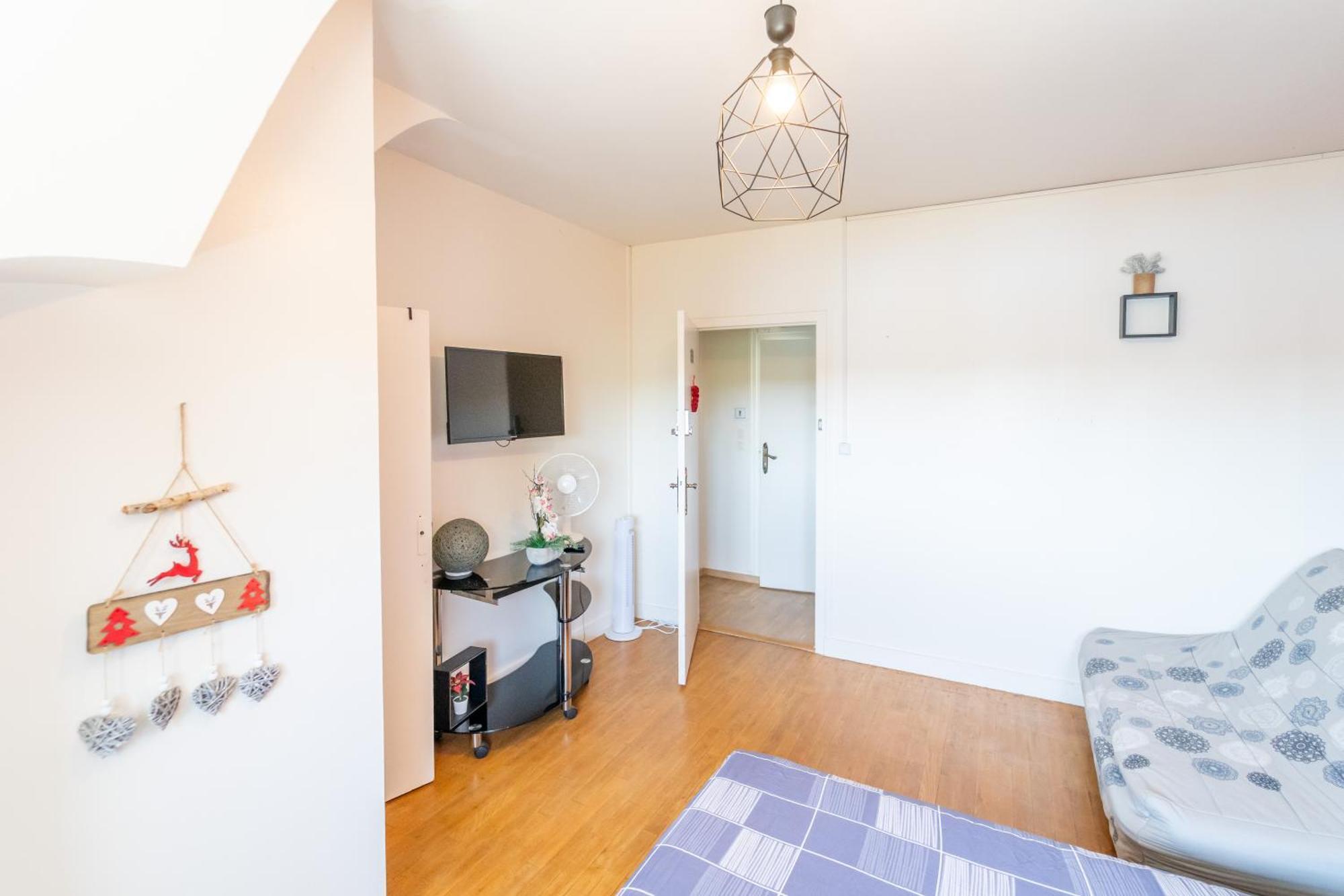 Appart 4 Chambres Parking Voitures Velos 10Min Blois Ngoại thất bức ảnh