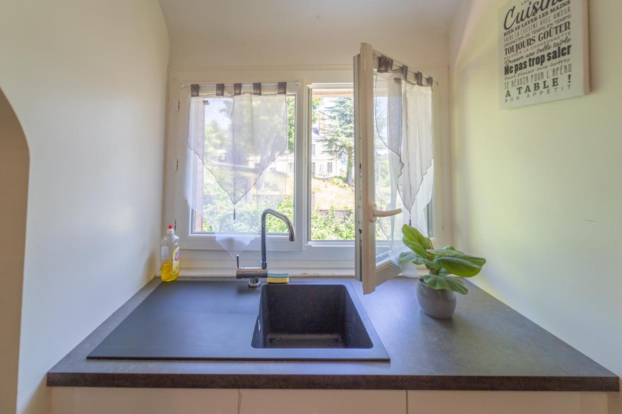 Appart 4 Chambres Parking Voitures Velos 10Min Blois Ngoại thất bức ảnh