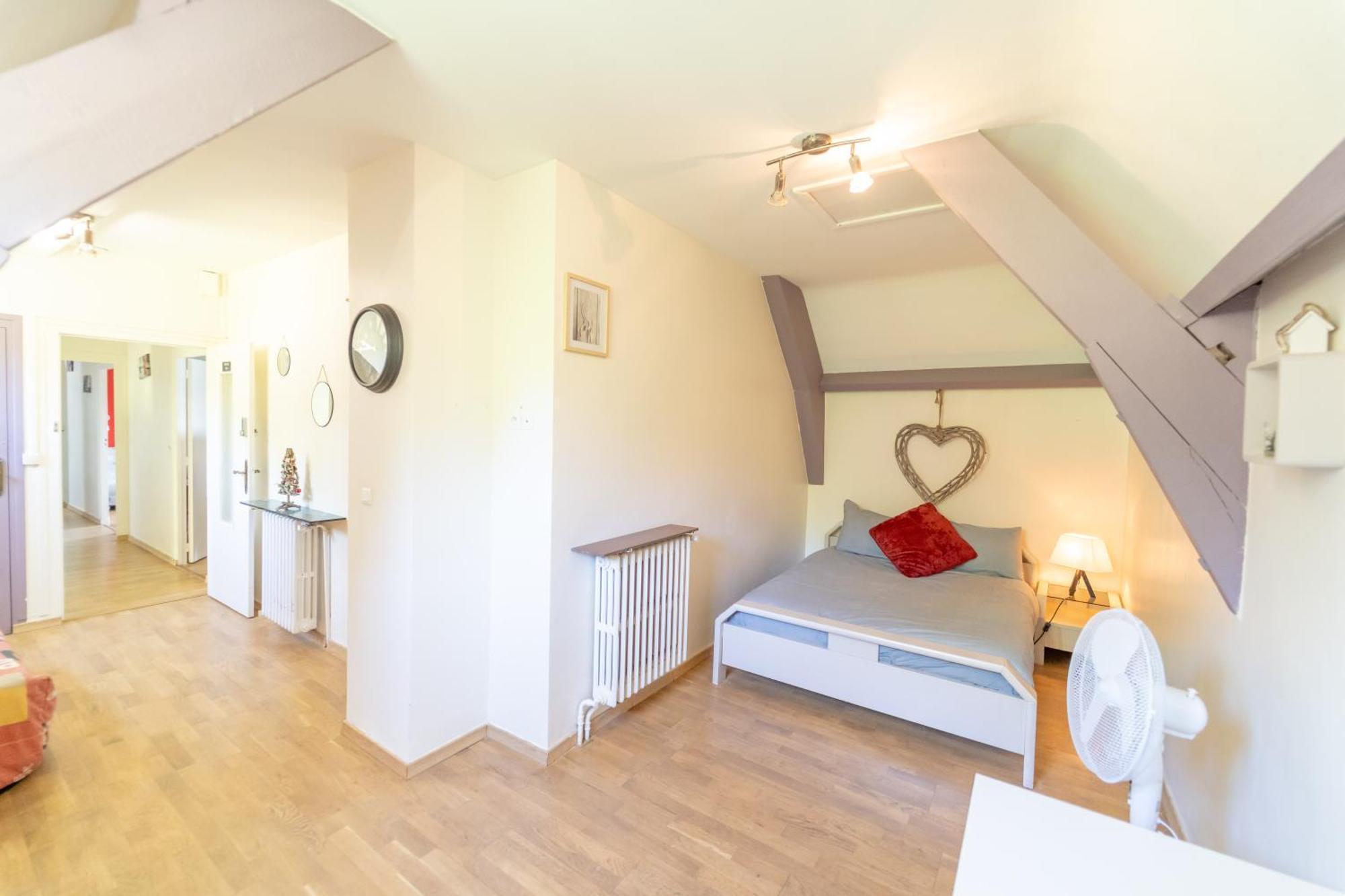 Appart 4 Chambres Parking Voitures Velos 10Min Blois Ngoại thất bức ảnh
